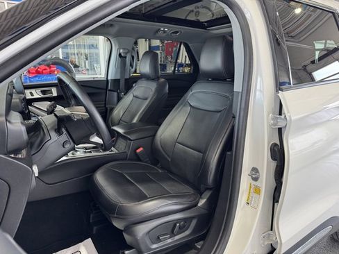 Used 2023 Ford Explorer Limited w/ Limited Technology Package image 27