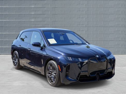 Certified 2026 BMW iX xDrive45 w/ M Sport Package AWD/4WD image 1