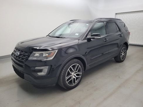 Used 2016 Ford Explorer Sport w/ Equipment Group 401A AWD/4WD image 2