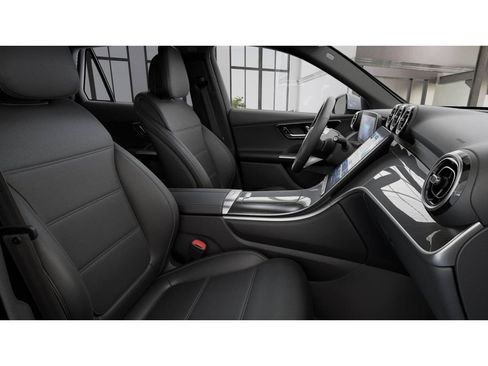 New 2027 Mercedes-Benz GLC 300 4MATIC image 4