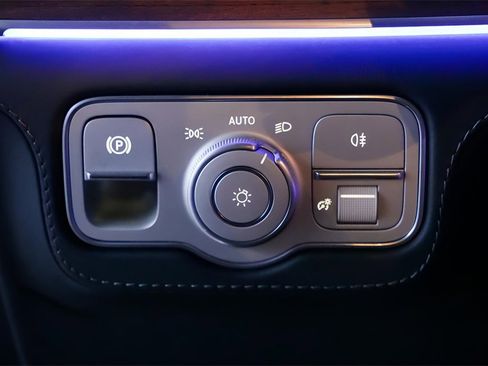 Used 2024 Mercedes-Benz GLS 63 AMG 4MATIC image 29