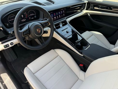 Certified 2026 Porsche Panamera image 4