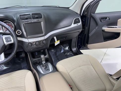 Used 2018 Dodge Journey SXT w/ Safe & Sound Group FWD image 20