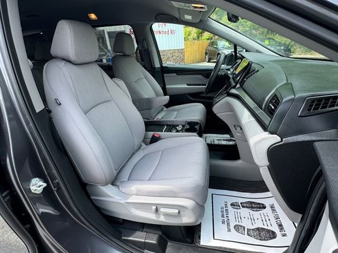Used 2023 Honda Odyssey EX image 21