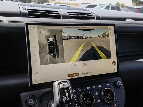 New 2026 Land Rover Defender 110 AWD/4WD image 35