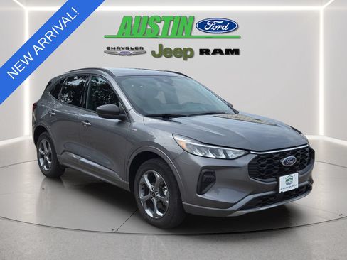 Certified 2024 Ford Escape ST-Line w/ Tech Pack #1 AWD/4WD image 7