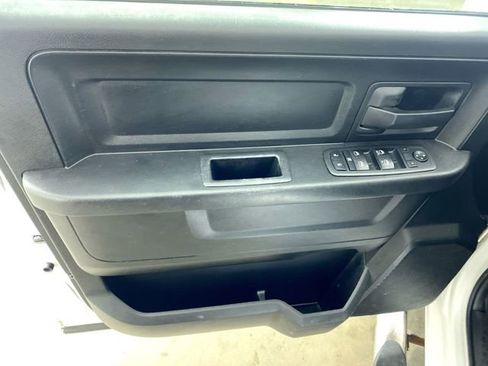 Used 2013 RAM 1500 ST w/ SXT Appearance Group image 18