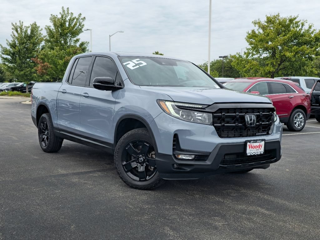 Used 2025 Honda Ridgeline Black Edition image 4