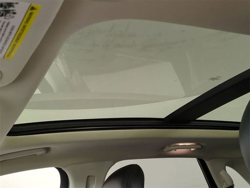 Used 2019 Ford Edge SEL w/ Equipment Group 201A image 19