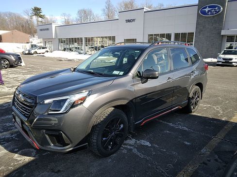 Used 2023 Subaru Forester Sport image 1