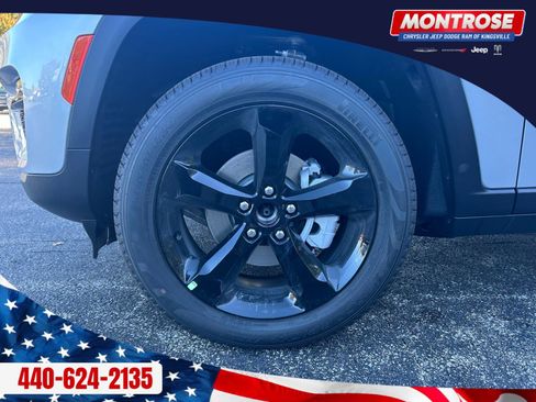 New 2025 Jeep Grand Cherokee Limited w/ Black Appearance Package image 33