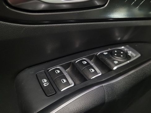 Used 2023 Kia Sorento LX FWD image 27