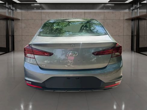 Used 2020 Hyundai Elantra SE w/ Cargo Package (C1) FWD image 6