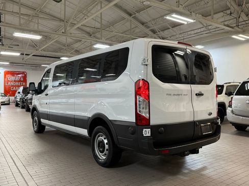 Used 2024 Ford Transit 350 XL image 4