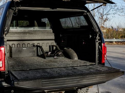 Used 2016 Ford F150 Platinum w/ Trailer Tow Package image 59