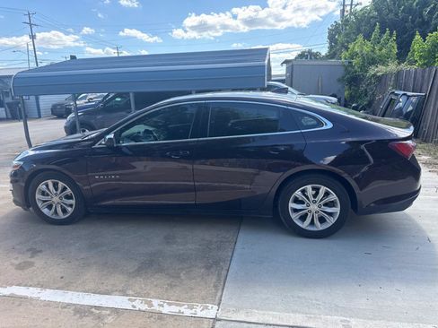 Used 2020 Chevrolet Malibu LT w/ Leather Package FWD image 8