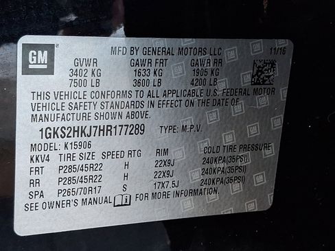 Used 2017 GMC Yukon XL Denali w/ Open Road Package image 32