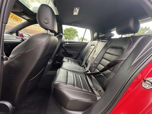 Used 2017 Volkswagen GTI Autobahn FWD image 39