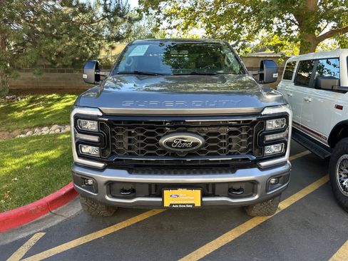 Certified 2025 Ford F250 Lariat w/ Tremor Off-Road Package AWD/4WD image 2