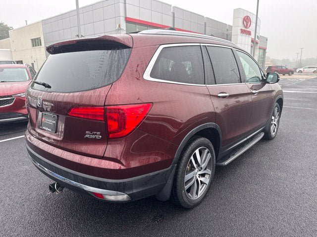 Used 2018 Honda Pilot Elite image 11