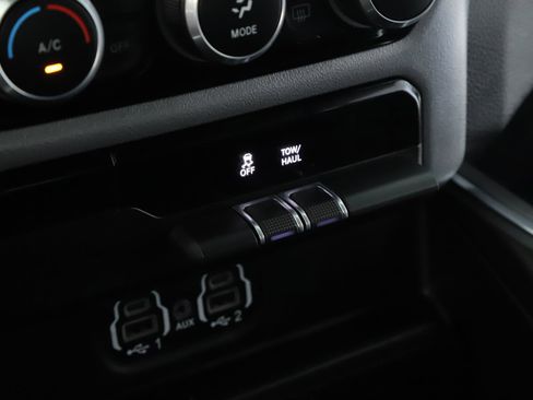 Used 2024 RAM 1500 Laramie image 16