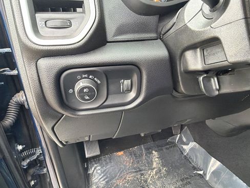 Used 2024 RAM 2500 Big Horn w/ Bed Utility Group image 21