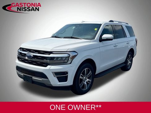 Used 2024 Ford Expedition Limited RWD image 3