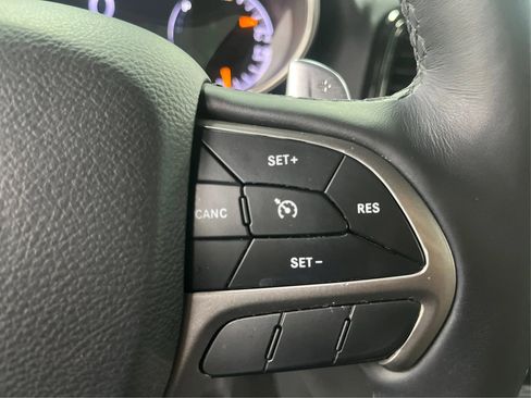 Used 2021 Jeep Grand Cherokee Limited X image 27