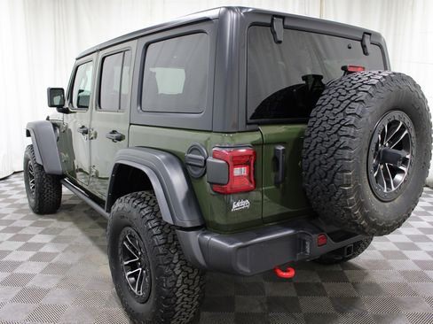Used 2024 Jeep Wrangler Unlimited Rubicon w/ XTREMEE 35" Tire Package AWD/4WD image 33