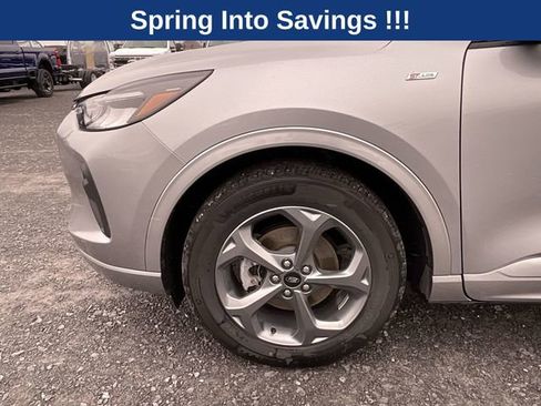 Used 2023 Ford Escape ST-Line w/ Tech Pack #1 AWD/4WD image 12