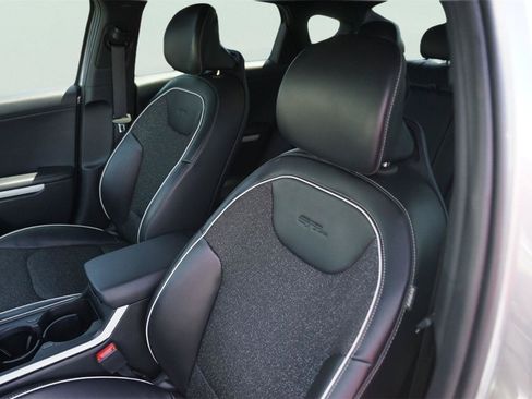 Used 2025 Kia K4 GT-Line w/ GT-Line Sunroof Package FWD image 10