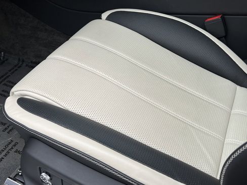 Certified 2023 Bentley Bentayga Speed image 33