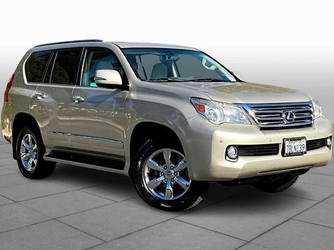 Used 2013 Lexus GX 460 image 2