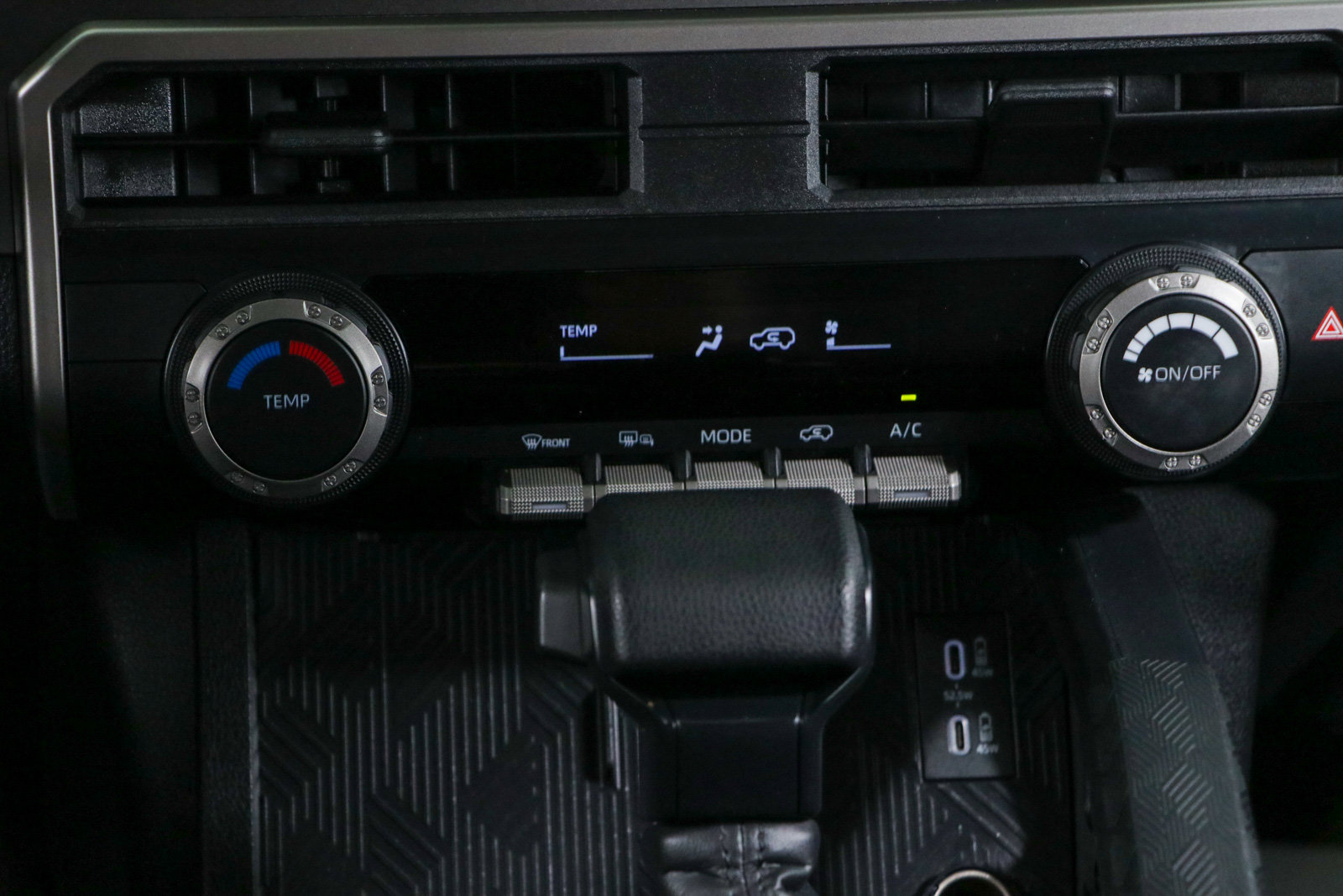 Used 2025 Toyota 4Runner SR5 AWD/4WD image 21