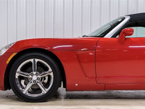 Used 2008 Saturn Sky w/ Premium Trim Package RWD image 3