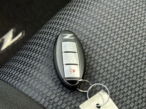 Used 2013 Nissan 370Z Coupe image 28