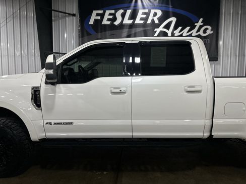 Used 2021 Ford F250 Lariat w/ Tremor Off-Road Package AWD/4WD image 17