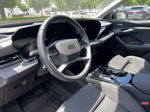 Used 2025 Audi Q6 e-tron Premium Plus w/ Premium Plus AWD/4WD image 19