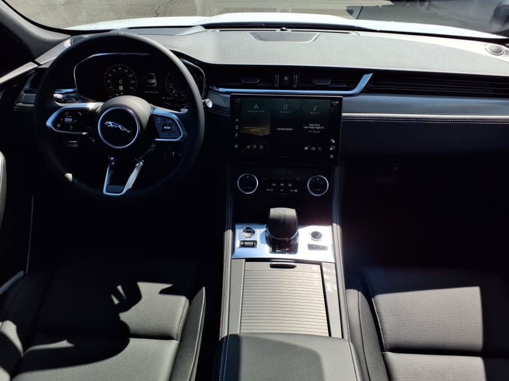 New 2026 Jaguar F-PACE R-Dynamic S AWD/4WD image 4