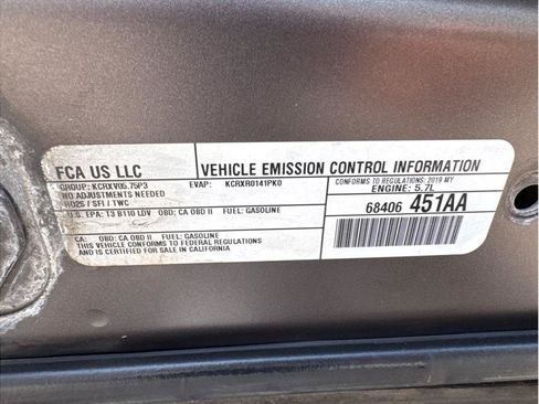 Used 2019 Dodge Charger R/T RWD image 17