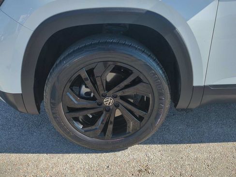Used 2023 Volkswagen Atlas SE w/ Black Wheel Package FWD image 32