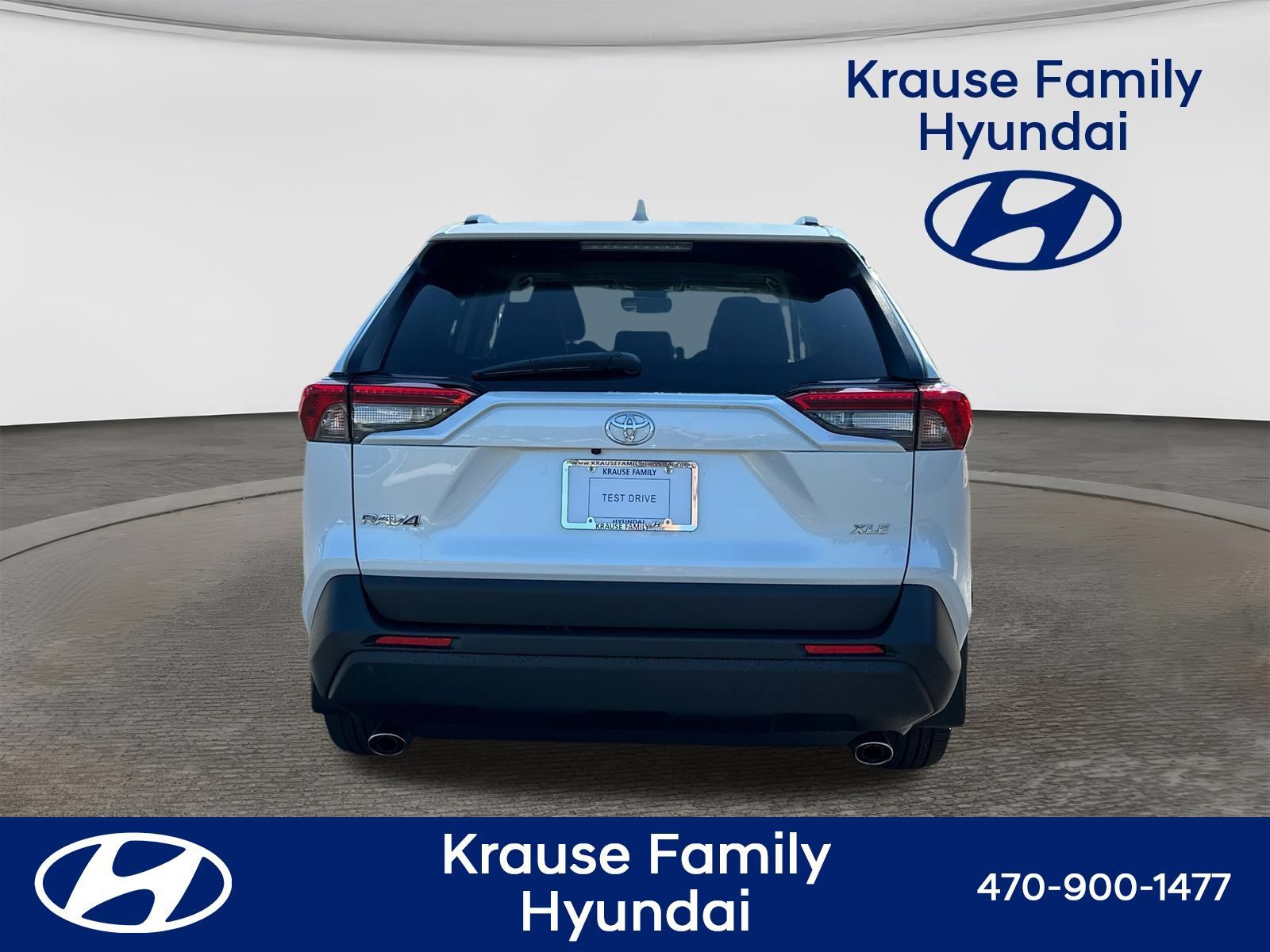 Used 2025 Toyota RAV4 XLE Premium w/ Weather Package FWD image 7