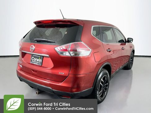 Used 2016 Nissan Rogue S AWD/4WD image 15