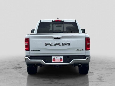 Used 2025 RAM 1500 Laramie AWD/4WD image 6