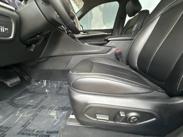 Used 2024 Jeep Grand Cherokee Limited w/ Black Appearance Package AWD/4WD image 12