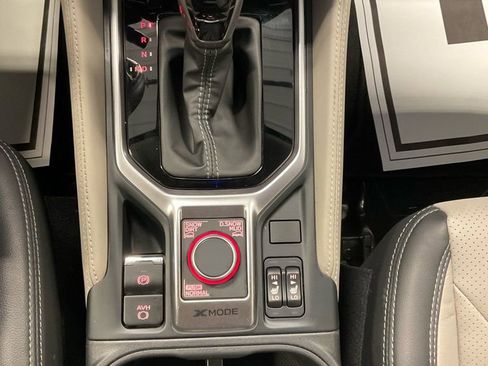 Used 2023 Subaru Forester Limited image 29