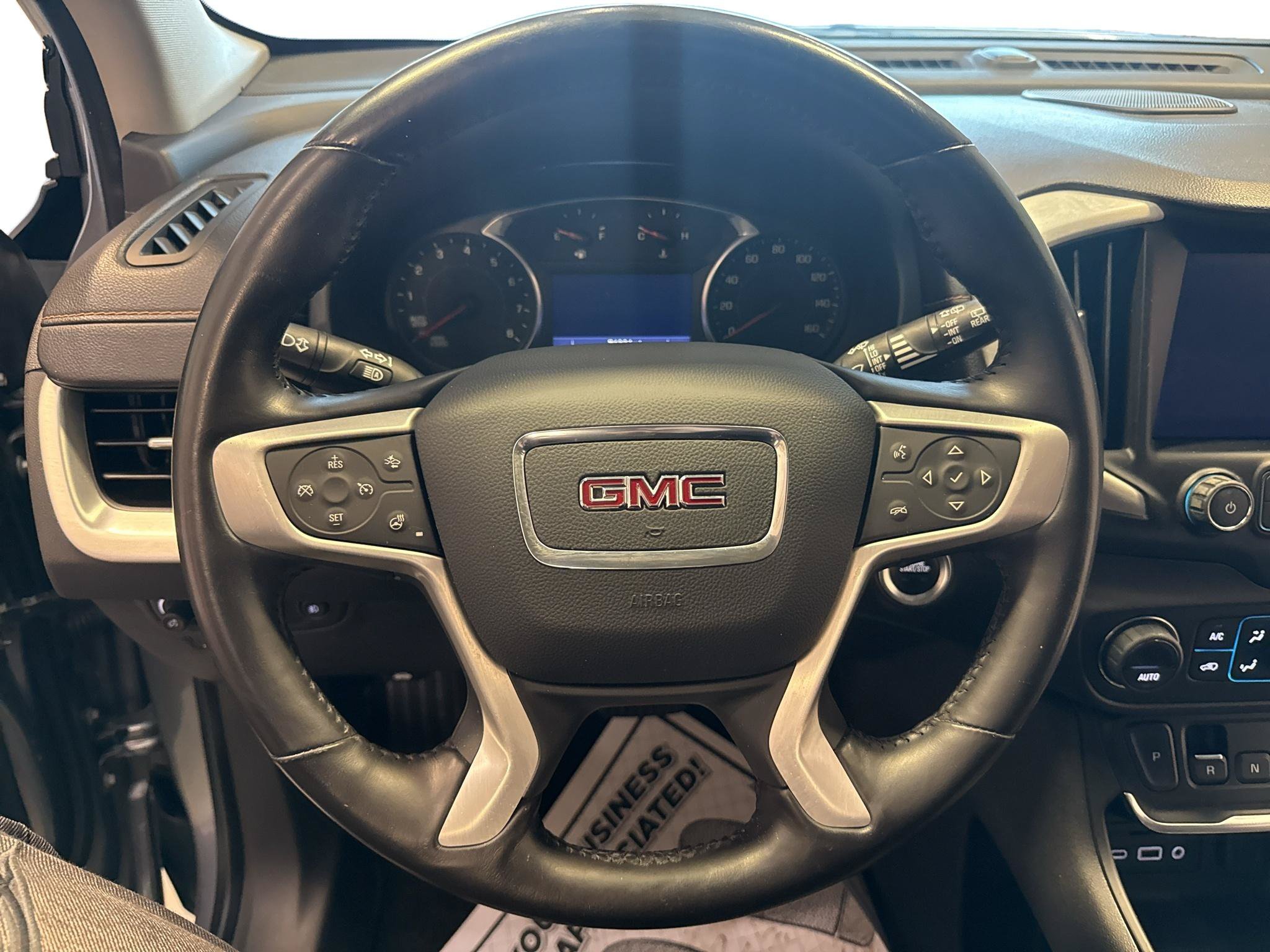Used 2020 GMC Terrain SLT w/ Preferred Package AWD/4WD image 12