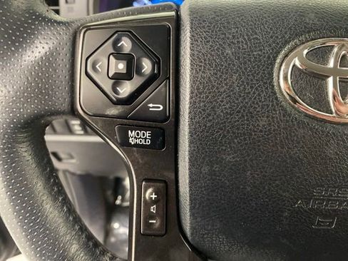 Used 2019 Toyota 4Runner TRD Off-Road Premium AWD/4WD image 17