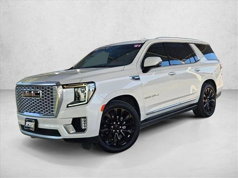Used 2021 GMC Yukon Denali w/ Denali Ultimate Package AWD/4WD image 4