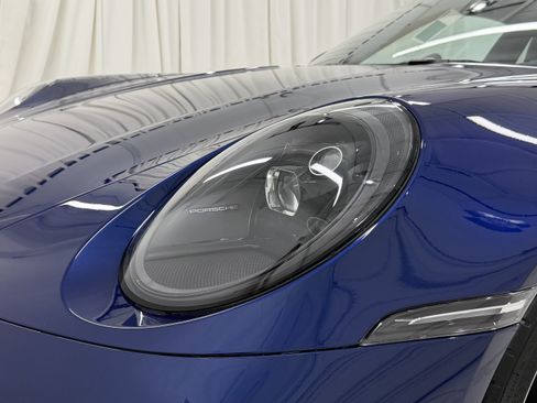 Used 2024 Porsche 911 Carrera GTS RWD image 17